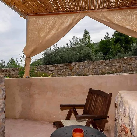 شقة Eternia Katakálion