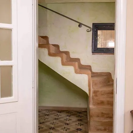 شقة Eternia Katakálion