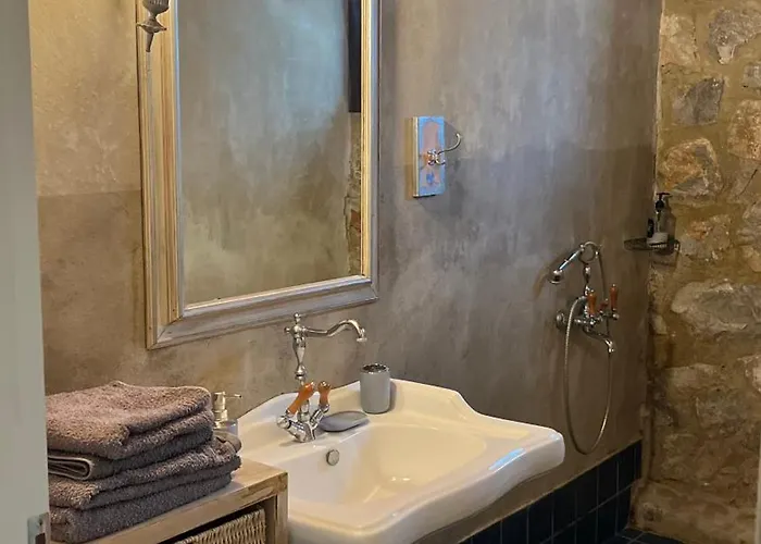 Apartman Eternia Katakáli