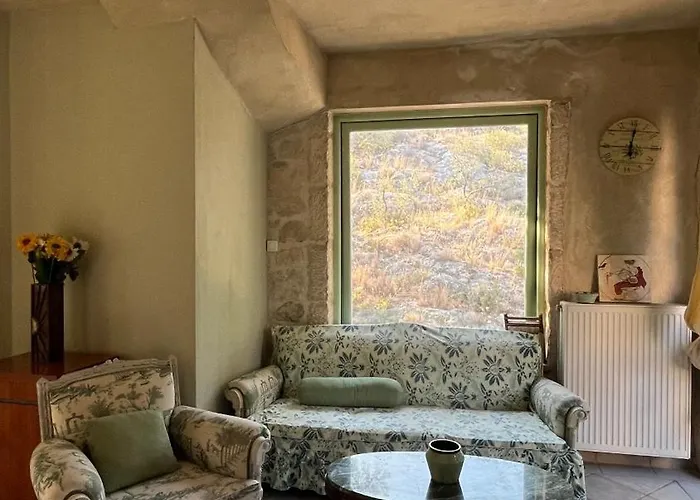 Eternia * Katakálion